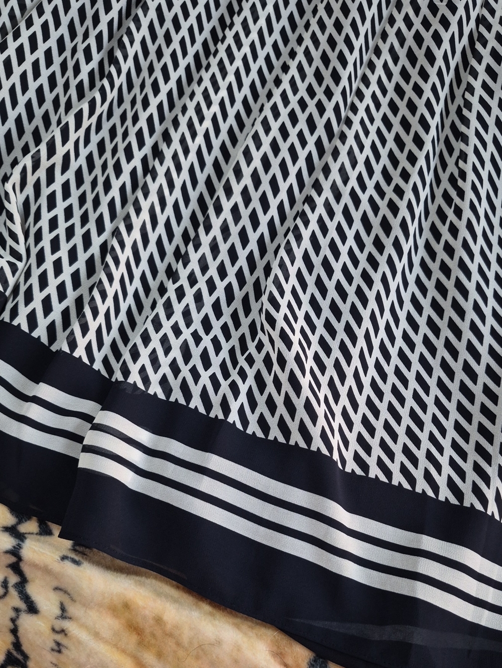 Talbots Size 10 Geometric Print A-Line Skirt Side Zip Lined - Picture 7 of 10